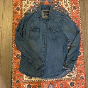 American eagle button down